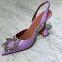 Demi-pantoufles à la mode pour femmes, sandales à la mode avec strass scintillants, chaussures à talons en verre de vin en Satin, pantoufles à bout fermé, nouvelle collection 6