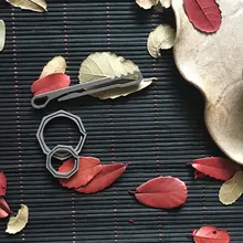 

1PC Titanium Alloy Carabiner Key Clip Keychain Kooks Key King Hanging Buckle Hiking Backpack Key Ring Octagon Shape