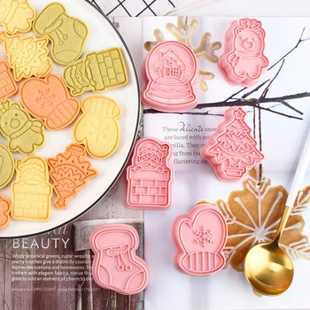 

6Pcs/set Cookie Cutters Fondant Cutter Christmas Cartoon Shape Cookie Molds DIY Christmas Tree Decorating Baking Cooking Tools