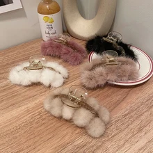 

2022 Cute Plush Hair Claw Fur Hair Clip Korean Hair Claws Mink Fur Hair Claw Headband Hairpin Fashion Hair Accessories for Women