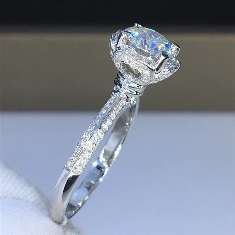 18230518189_1492657371