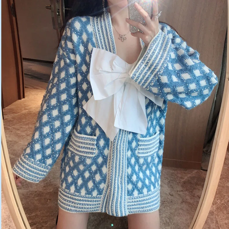 Женское трикотажное пальто в клетку подиумное клетчатое с V-образным вырезом и