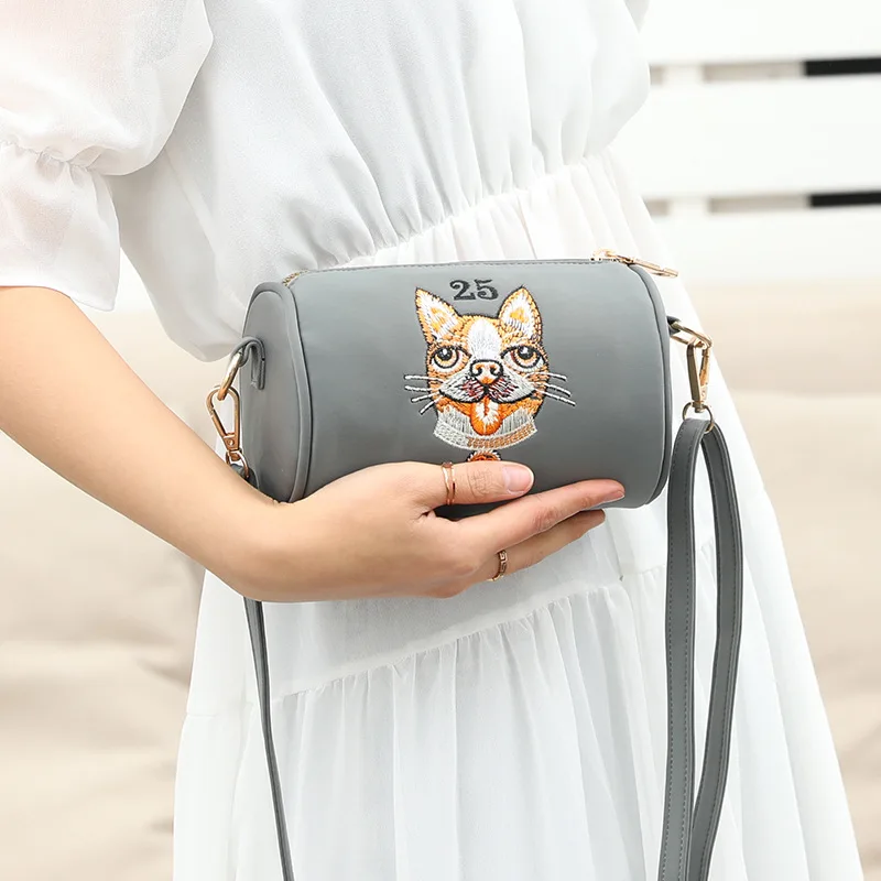 

2019 Summer New Style Women's Crossbody Bag Versatile Embroidered Oxford Cloth xiao tong bao Simple Korean-style Small Shoulder