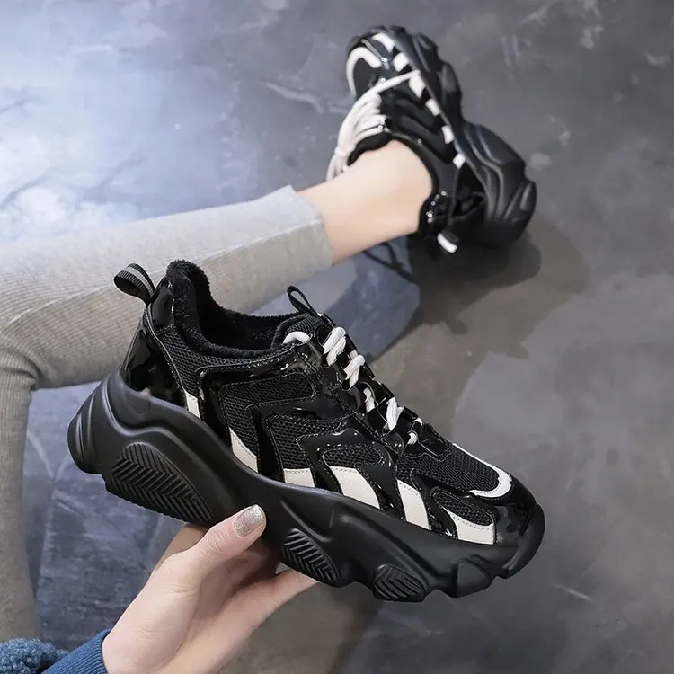 

2019 New Style Winter Korean-style Thick Bottomed Extra High plus Velvet Online Celebrity Dad Shoes Female Black Fashion Casual