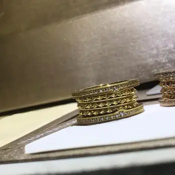 

2020 fashion and creative new wide version of rhombus with broken diamond couple ring is a great jewelry gift for couples