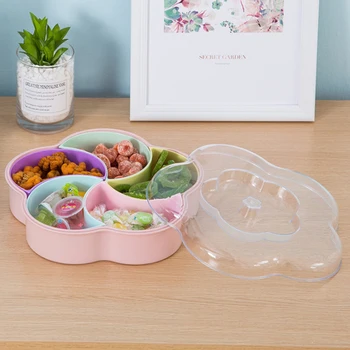 

Plastic Flower Shape Snack Box Sunflower Seeds Candy Trays Divided Refreshment Boxes with Lid Detachable Fruit Plate Organizer