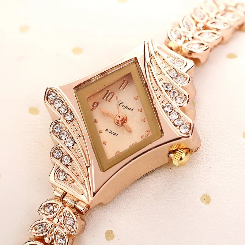 

Hot Selling lvpai Brand Women's Diamond-embedded Watch Popular Characteristics Rhombus "Watch Header Alloy Bracelet Watch