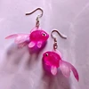 Изображение товара https://ae01.alicdn.com/kf/H94f89d15f7814169a7a1176530c925c1X/Multicolor-Plastic-Goldfish-Earrings-Funky-earrings-quirky-earrings-fidget-earrings.jpg