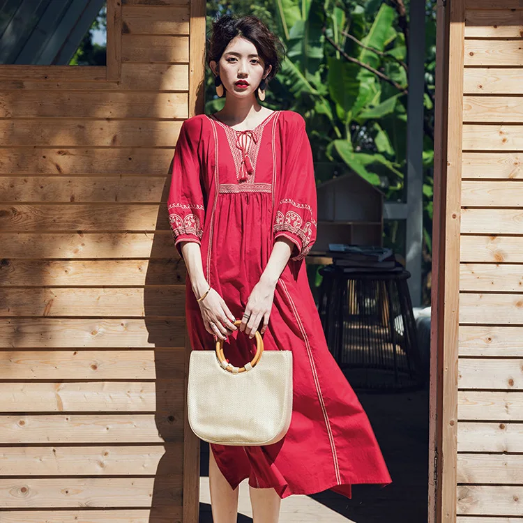

2019 Spring And Autumn Yunnan Desert Ethnic-Style Holiday Trip Shoot Clothing Red Embroidered Loose-Fit Medium-length Dress Wome