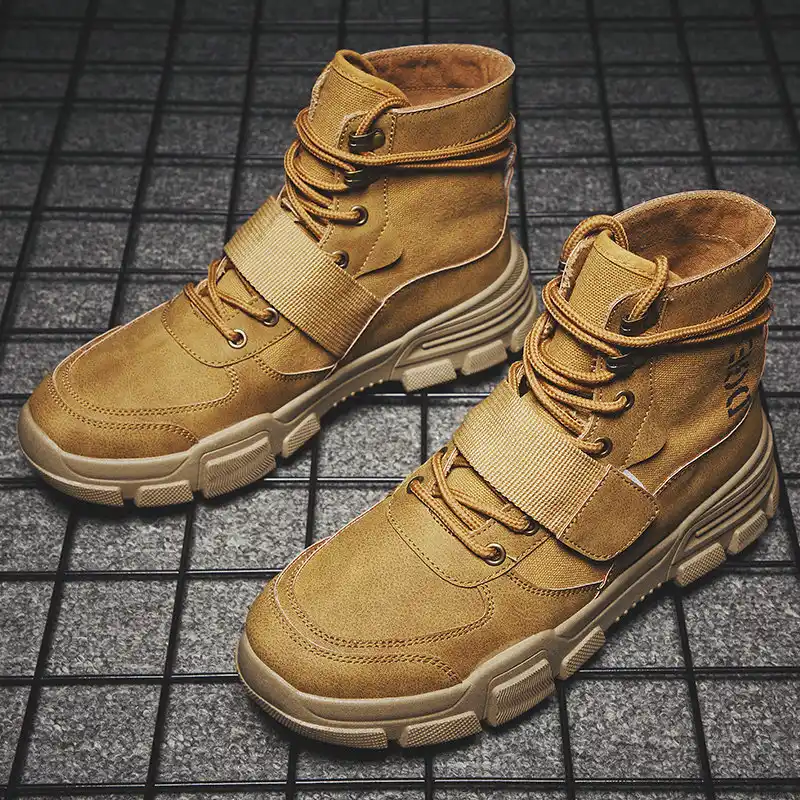 round toe desert boots