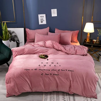 

Winter Coral Fleece Short Domesticated Hen Plush Milk Velvet Family of Four Suede Fleece Soft Yellow Quilt Cover Bed Sheet