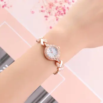 

Fashion Women Rhinestone Round Dial Leaf Linked Thin Strap Quartz Wrist Watch