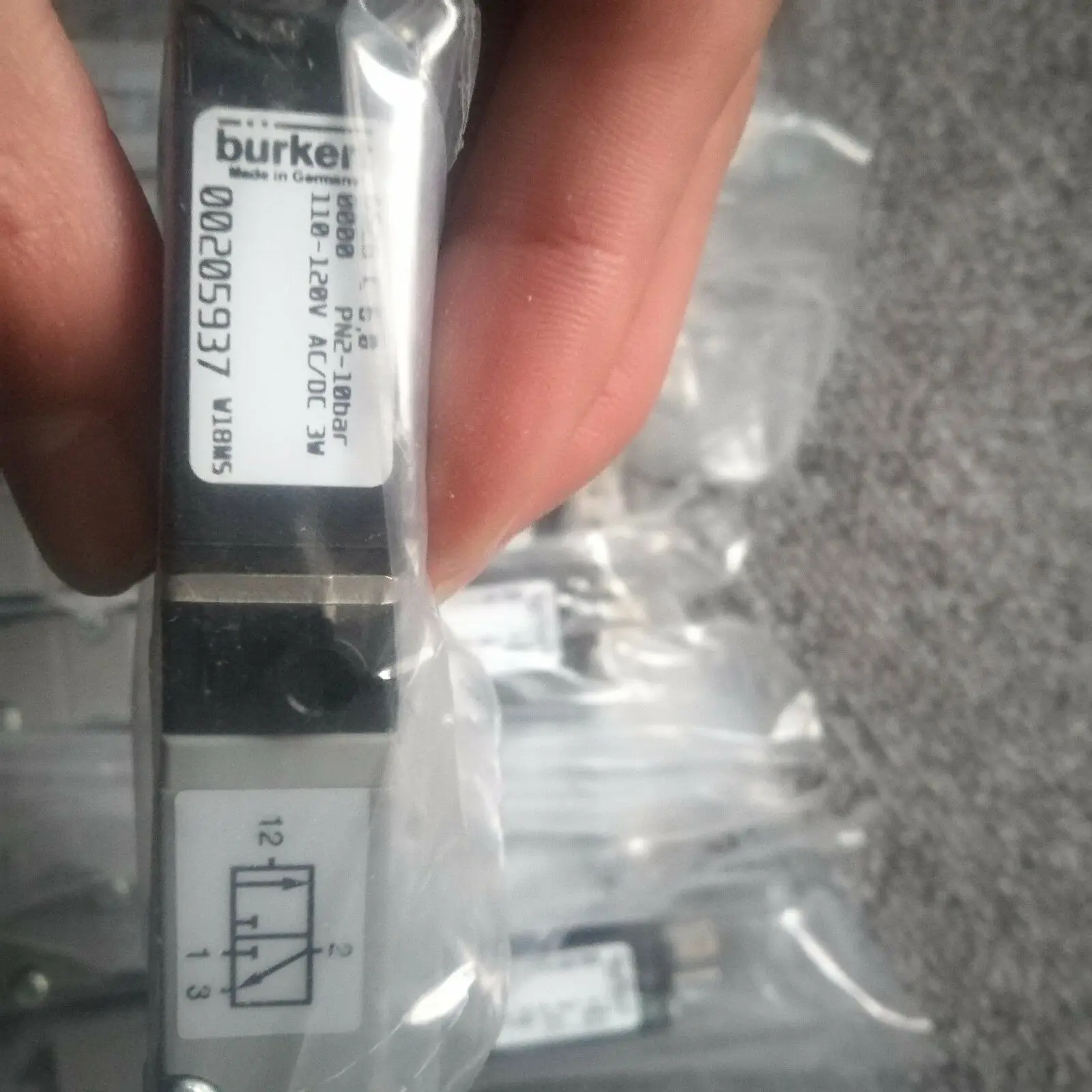Новый Соленоидный клапан BURKERT 00205937 бесплатная доставка | Безопасность и защита