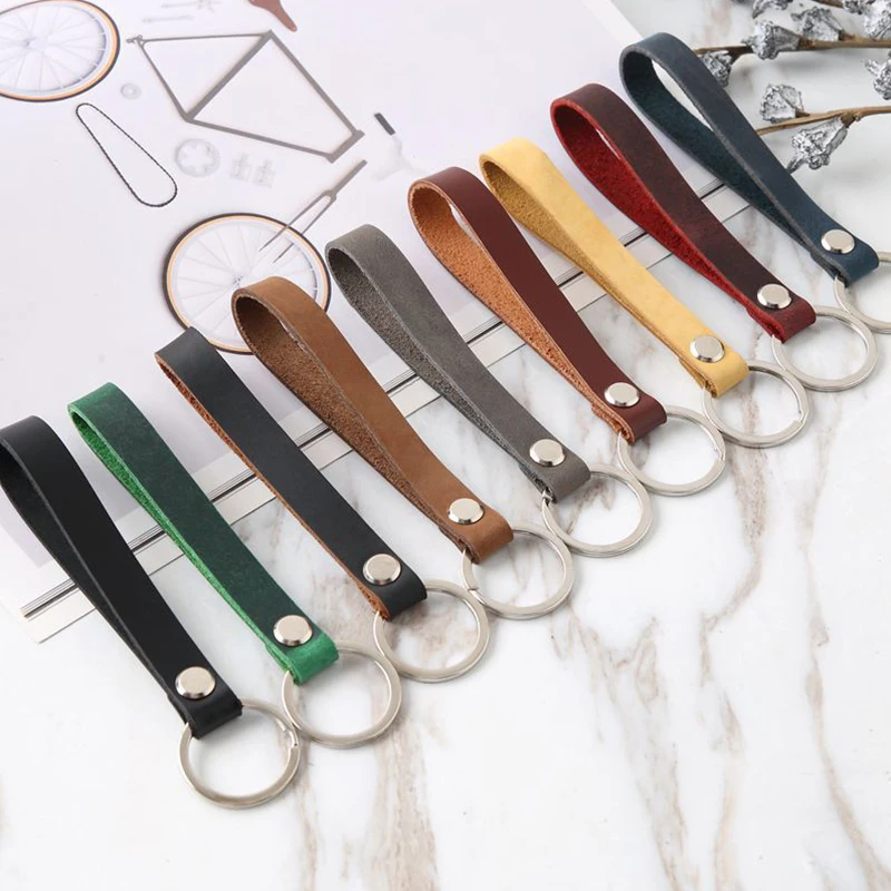 

Solid Colors Creative Candy-colored PU Leather Key Chains Metal Key Holder Keyring Auto Car Key Ring Bag Accessory