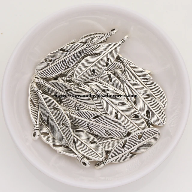 (50Pcs/Lot) Zinc Alloy Tibetan Silver European Charm Leaf-Shape Pendant Size 29X9mm AD33B