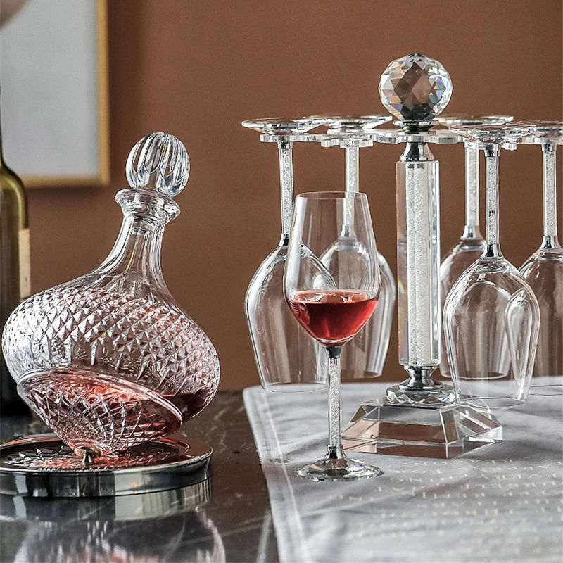Decanter rotativo European Home Bar lusso cristallo di alta qualità con  coperchio bicchiere superiore whisky Decanter Pot Set di bicchieri da vino  rosso - AliExpress