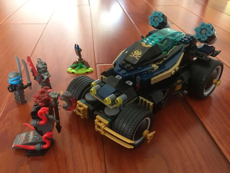 

Bole 70625 Phantom Ninja Samurai 12 Bursts of EU Van Assembled Building Blocks Toy 10582