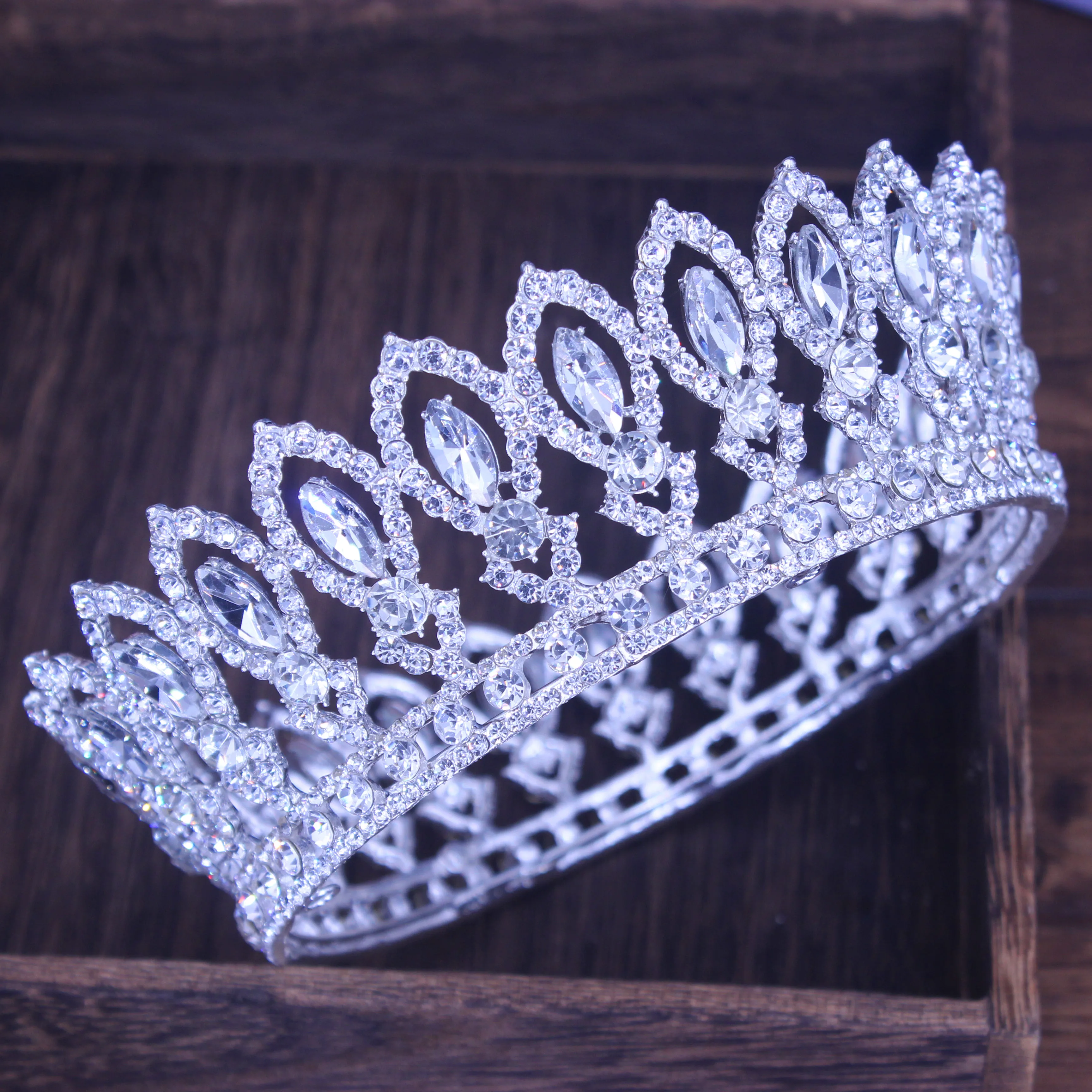 Crystal Tiara Crown Wedding Bridal Pageant for Bride Women Hair Accessory