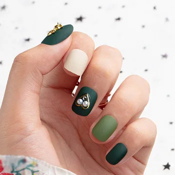 

24pcs/box Green Frosted Short Size Wearable matte Fake Nails with Glue Square Head Full Cover Finished Fingernails tips press on