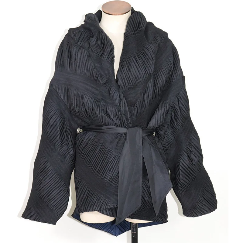 

Autumn Winter Pleated Coat For Women High Quality Cardigan Chalaza Loose Famale's Jacket Thickening Cotton Clothes Y519