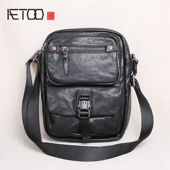 

AETOO Genuine leather men's shoulder bag, first layer leather crossbody bag, personality trend men's small bag