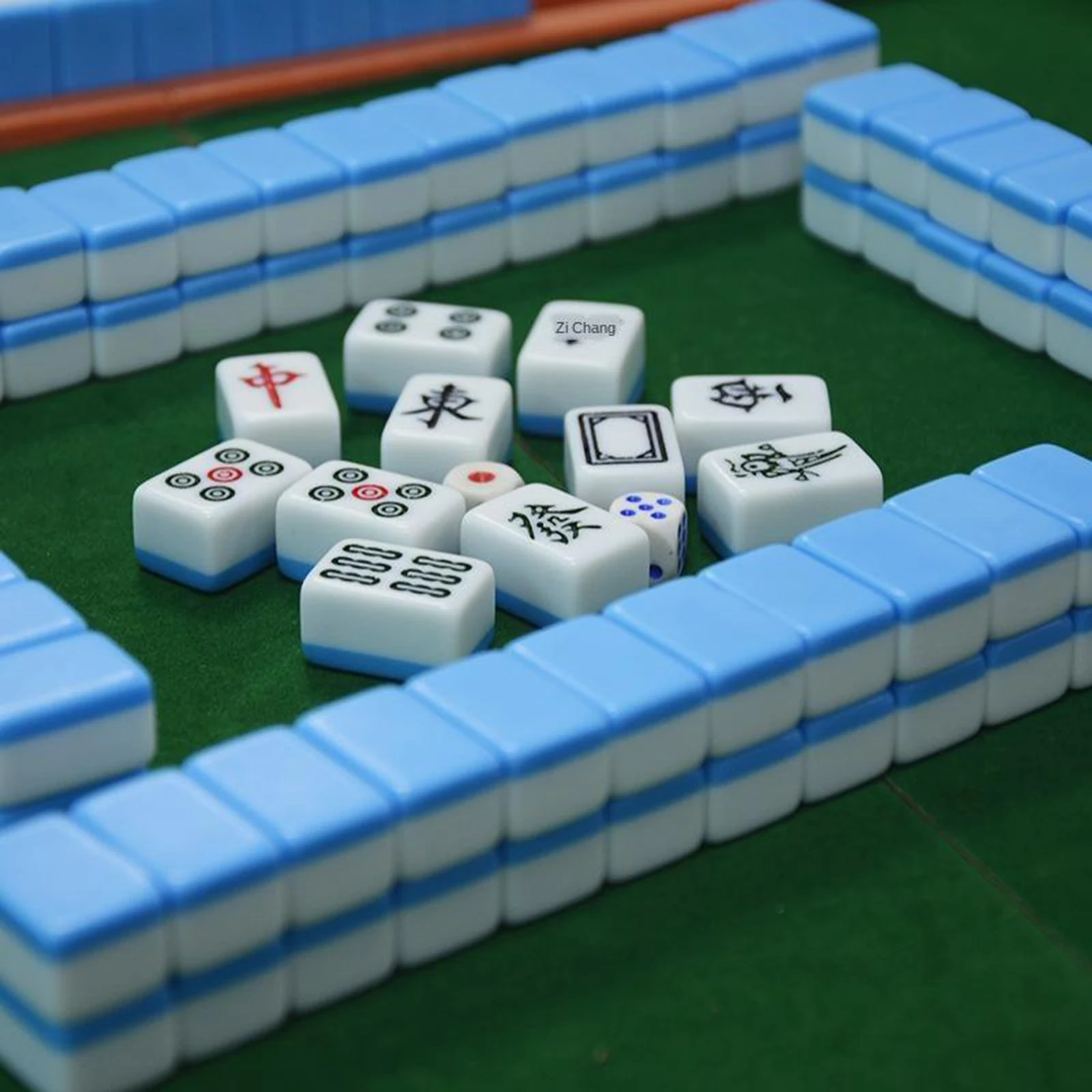 Mini Mahjong Portable Travel Board Game Chinese Mahjong Set With Foldable Table