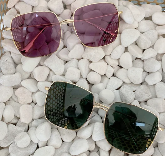 

4292 2020 hot new light Sunglasses large frame fashion glasses