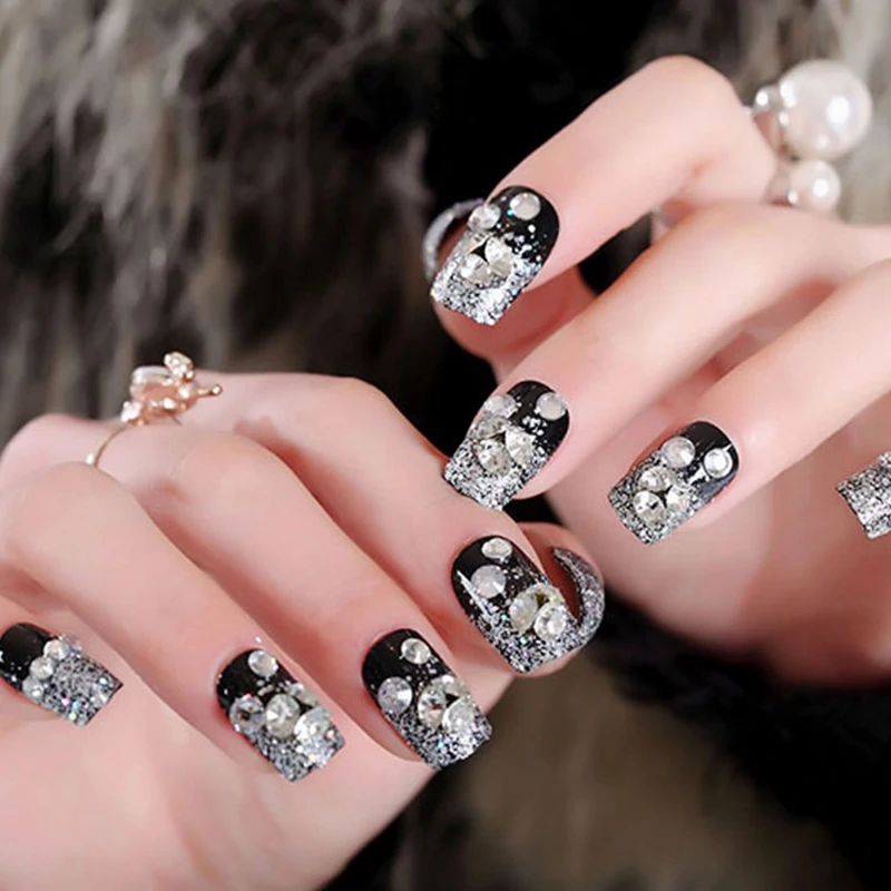 24Pcs/1Box Shining Rhinestone Wedding False Nail Glitter Gems Designed Full Short Fake Nails Bride Wearable Fake Press On Nails