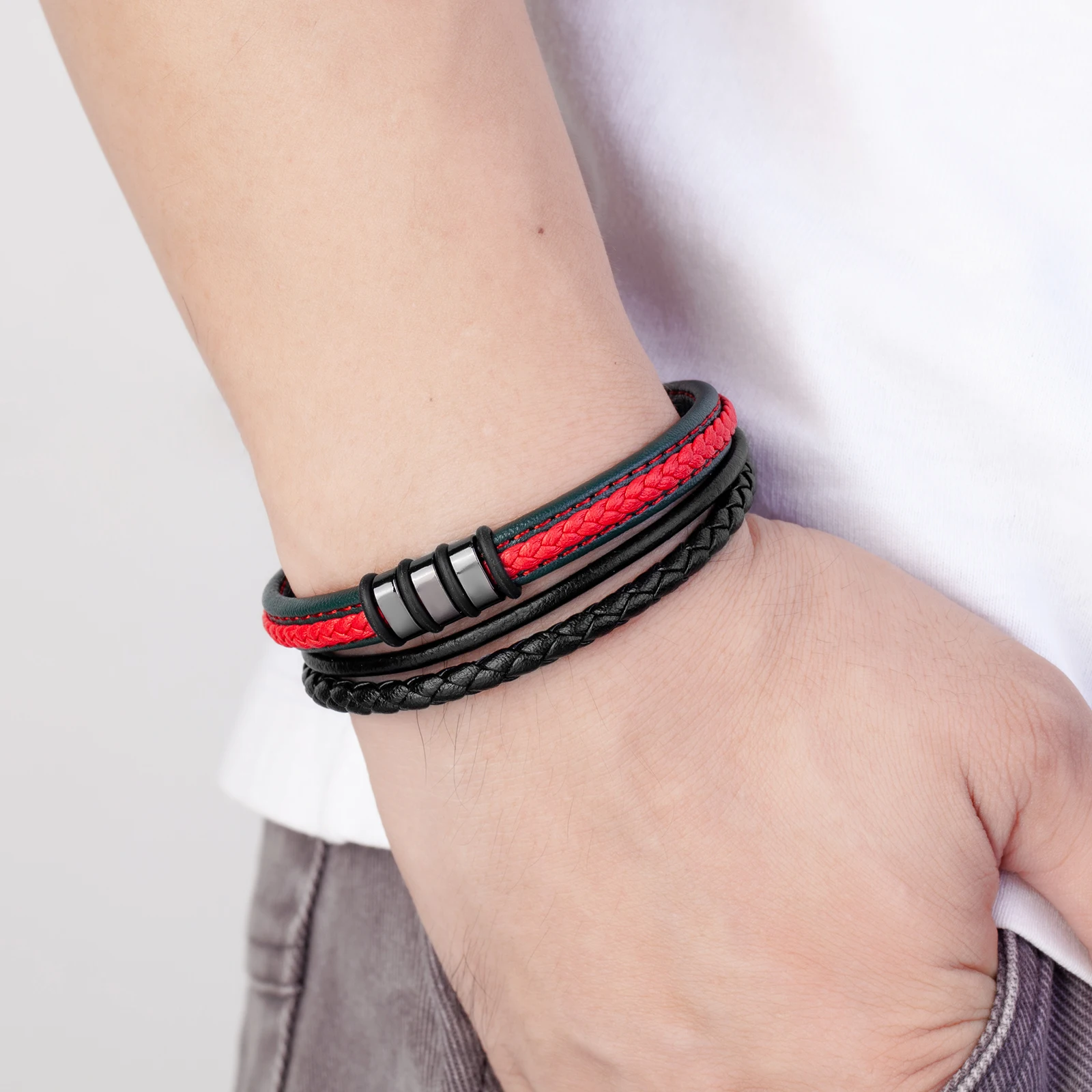 2021 New Interlocking Couple 316L Stainless Steel Charm Bracelet Red Green Leather Rope Men And Women Suitable Classic Bracelet - Image 2