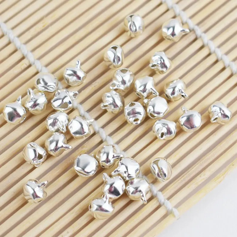 13520620790_2035606806