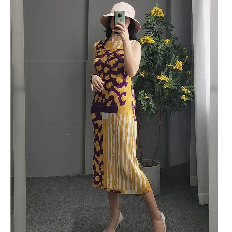 Горячая Miyake модное складное лоскутное платье без рукавов с круглым вырезом прямое платье доступно