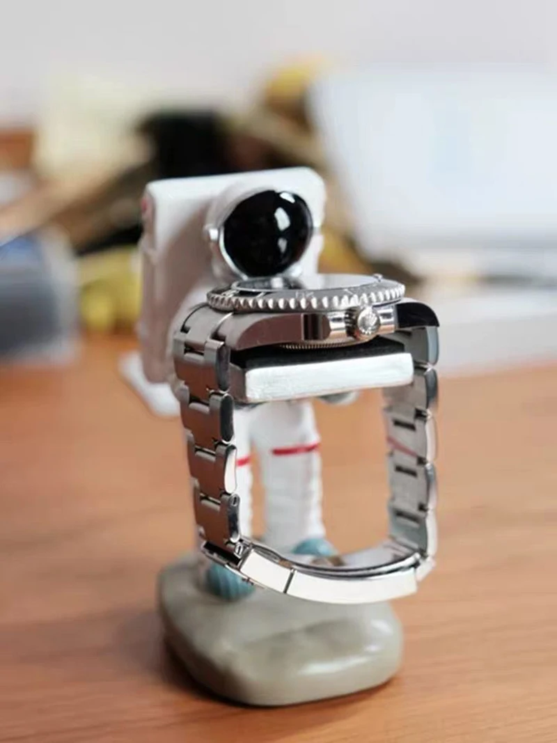 

Grandpa watch desk butler watch stand astronaut watch stand display creative watch storage tray bracket