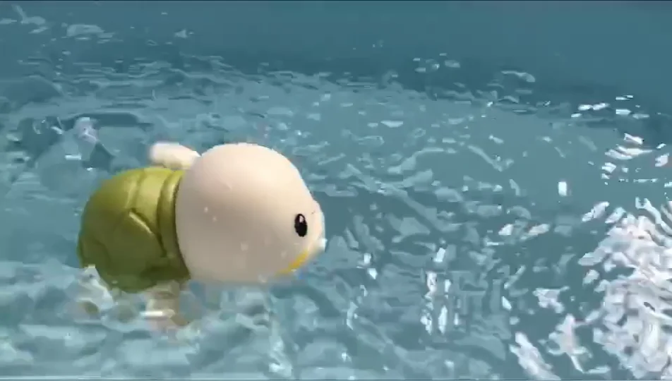 Wing up whale bath toy