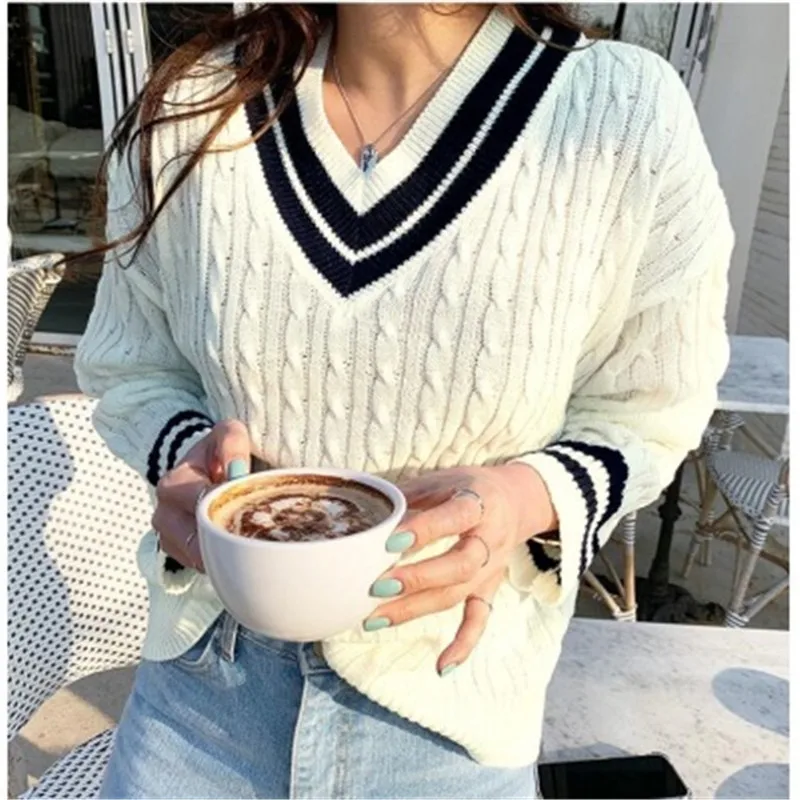 

Ins Korean Styel Hot Elegant Fashion Simple Solid V-neck Comfort Sweater Warm Light Minimalist Elegant Sweater for Ladies 2020