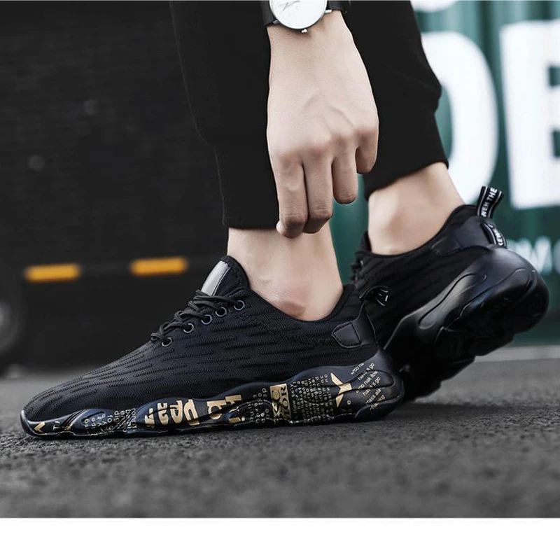 

M- Best selling The latest fashion breathable mesh face light wearable casual trend youth low-top comfortable men‘s shoes