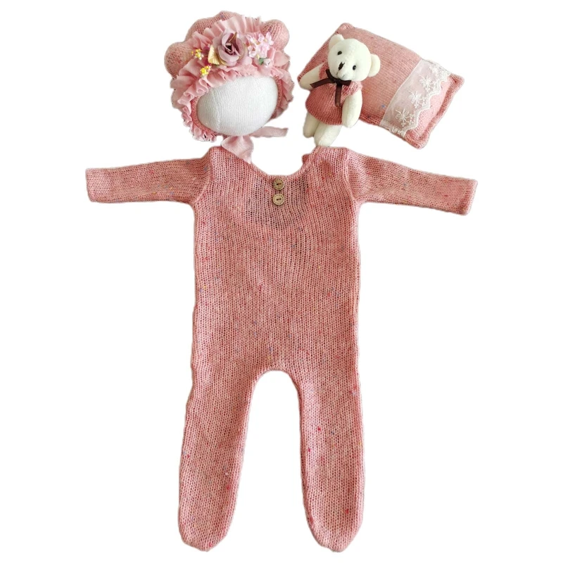 newborn photography with parents 4 Pcs/Set Baby Clothes Newborn Photography Props Baby Romper Jumpsuit Hat Pillow Set With Cute Bear Doll Photo Shooting Outfits Baby Souvenirs hot Baby Souvenirs