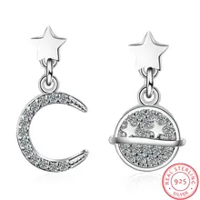 Женские маленькие серьги гвоздики с Луной и звездами из серебра