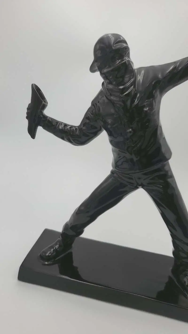 Статуэтка из смолы в английском уличном стиле, скульптура Бэнкси, бомбардировщик, полистоун, фигурка, коллекционная художественная игрушка