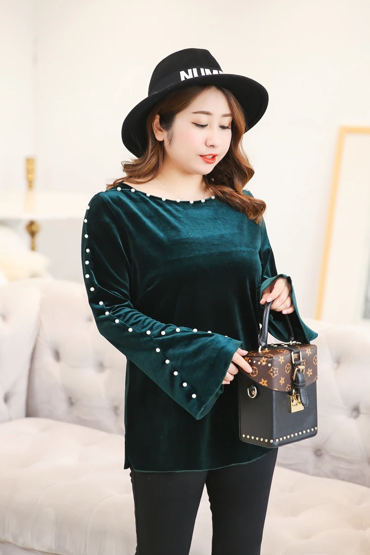 Plus Size Pearl Embellished Long Flare Sleeve Velvet Top Black Green 4XL 5XL O-Neck Elegant Women Tops Blouse Femme Blusas AH327