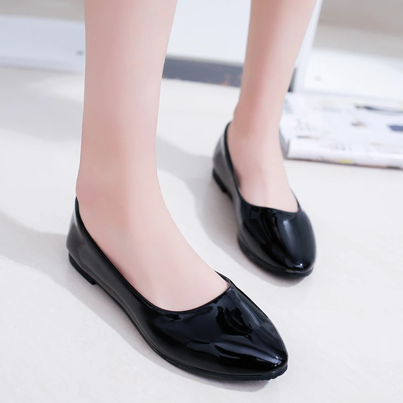 

2020 spring new female peas shoes soft bottom non-slip pointed shallow mouth Leather PU women's shoes luxury women shoes W38-83