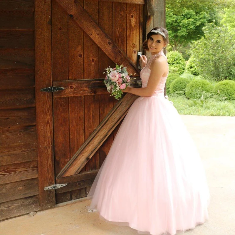 CharmingBridal-Beaded-Sweet-16-Dresses-Sleeveless-Halter-Neck-Basque-Waistline-Prom-Graduation-Ball-Gown-Quinceanera-Dresses (5) 副本