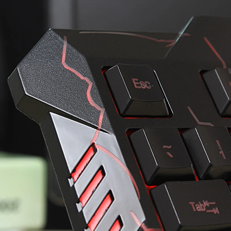 Английский Gaming Keyboard светодиодный 3-Цвет USB Проводная клавиатура с подсветкой Эргономичный компьютерный трещины эргономичная клавиатура для планшета для рабочего стола для PUBG