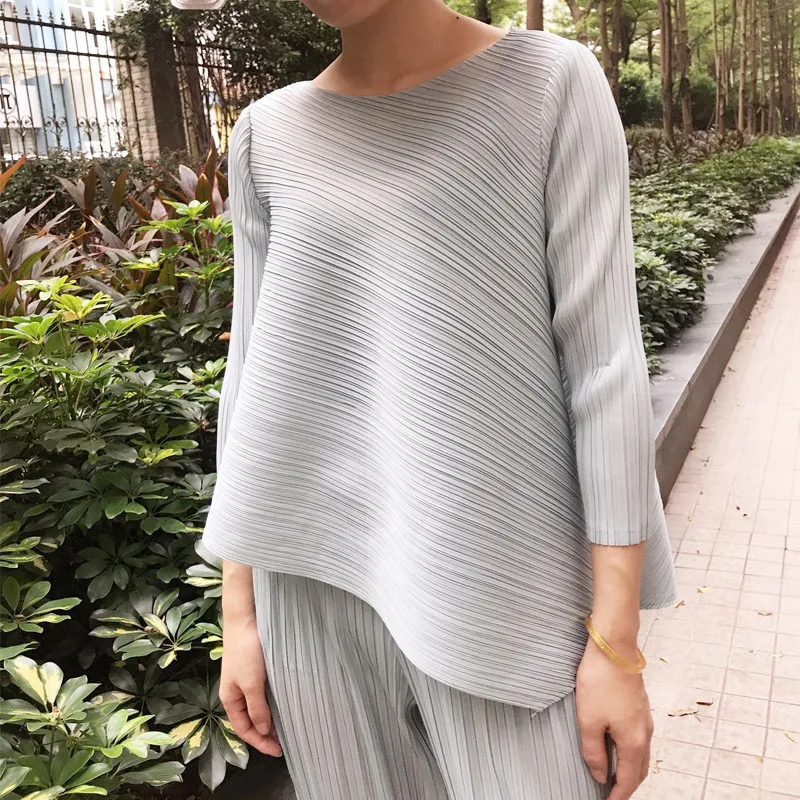 Miyake плиссированная женская рубашка Ранняя осень новая мода сплошной цвет семь точек рукав Базовая футболка
