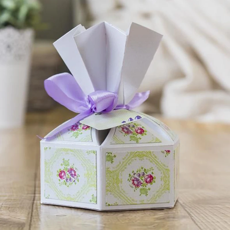 gemini_favour_box_dies_photo_9