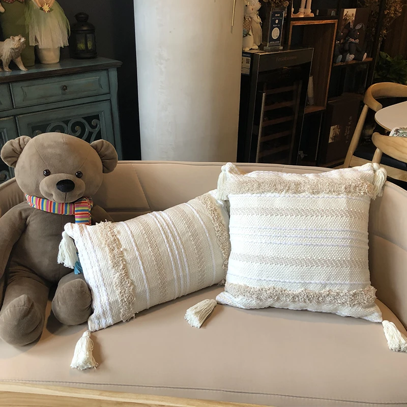 cojines decorativos para sofa funda de cojin con borlas de estilo marroqui geometrico beige blanco para navidad 2 uds