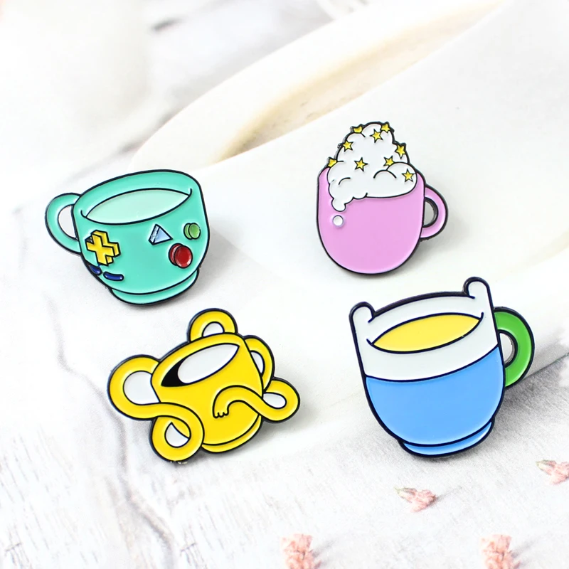 

Creative Cartoon Character Coffee Cup Brooch Game Robot Finn Jake BMO Bubble Princess Star Moon Mug Cartoon Friend Badge Gifts