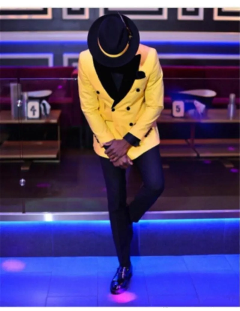 

Double-Breasted Yellow Peak Lapel Groom Tuxedos On Stage Groomsmen Best Man Suit Mens Wedding Suits (Jacket+Pants+Tie)