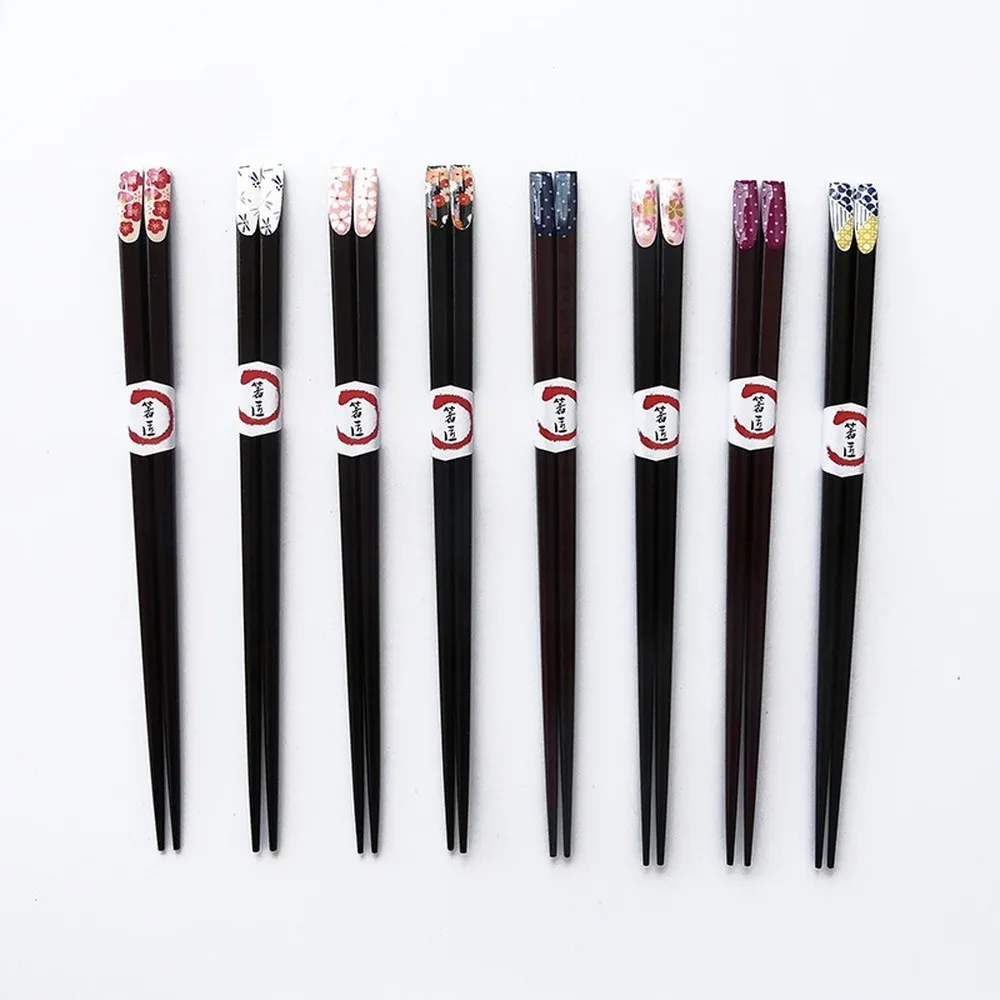 

10 pair of environmentally friendly portable Japanese-style reusable chopsticks nail wood chopsticks creative gifts home