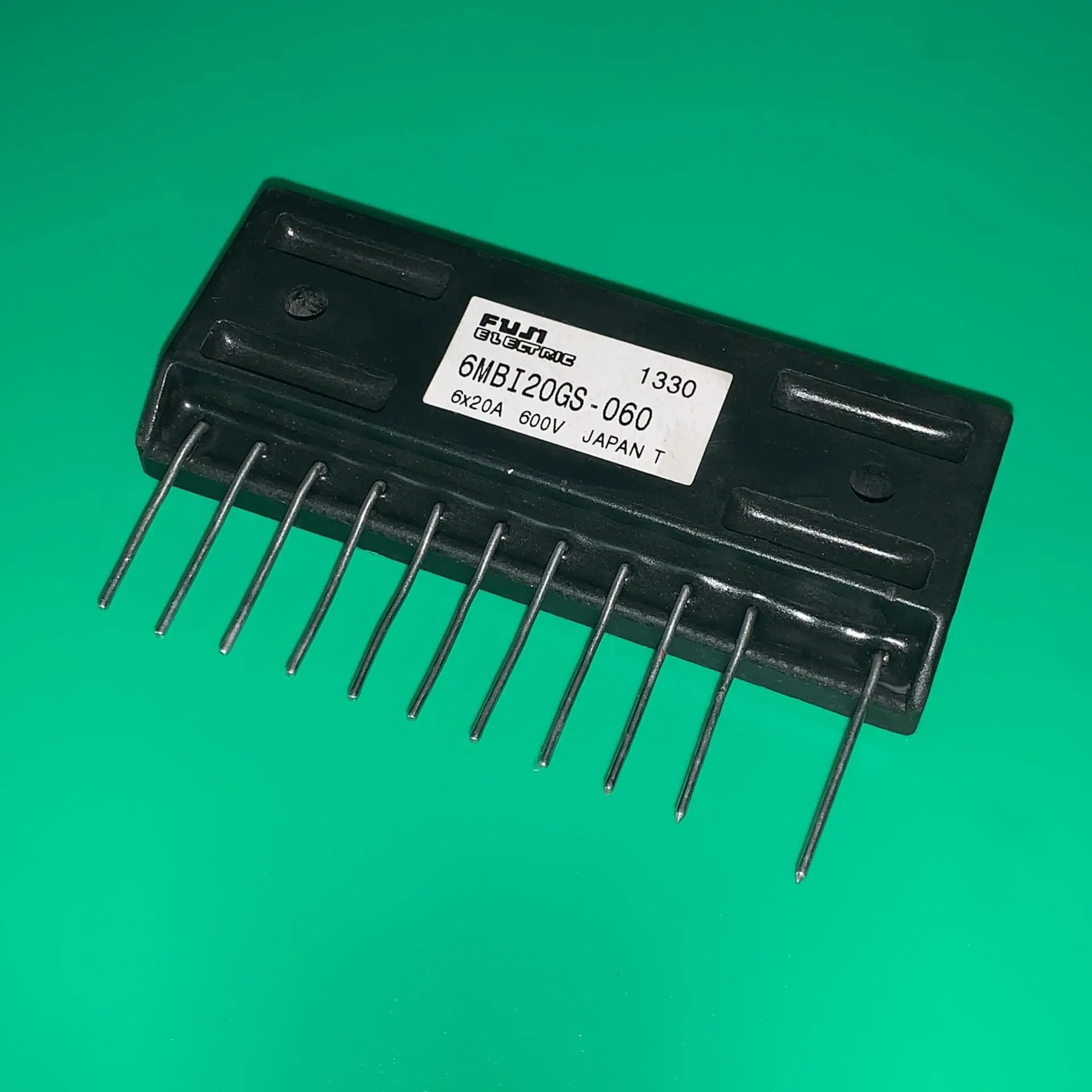 6MBI20GS-060 IGBT 6MBI20 GS-060 MODULE 6x20A 600V 6MBI20GS060 6MBI20GS-60 6MBI 20GS-060 6 MBI20GS-060 6MB120GS-060