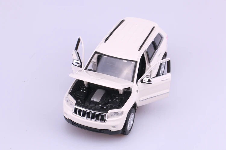 1:24 Высокая литая модель машины Модель JEEP Jeep Grand Cherokee внедорожный автомобиль модель для детей Подарки
